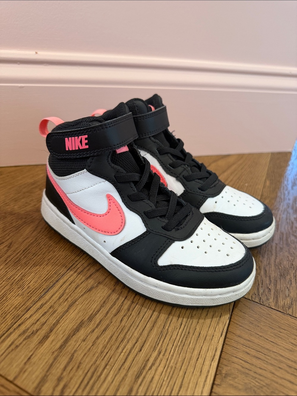 Nike Kids High-Top Sneakers in Black, White & Pink